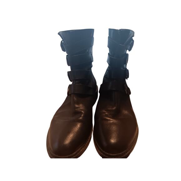 Stuart Weitzman Jitterbug black leather moto biker buckle ankle boots size 8 - Picture 4 of 6